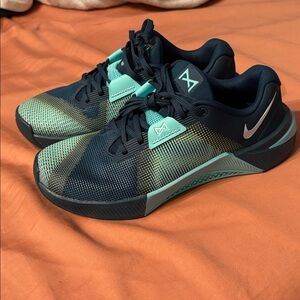 Nike Women's Metcon 10 - Dark Teal and Mint
